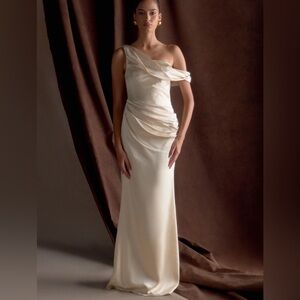 NWT Meshki Dalia Blush Gold One-Shoulder Draped Maxi Gown